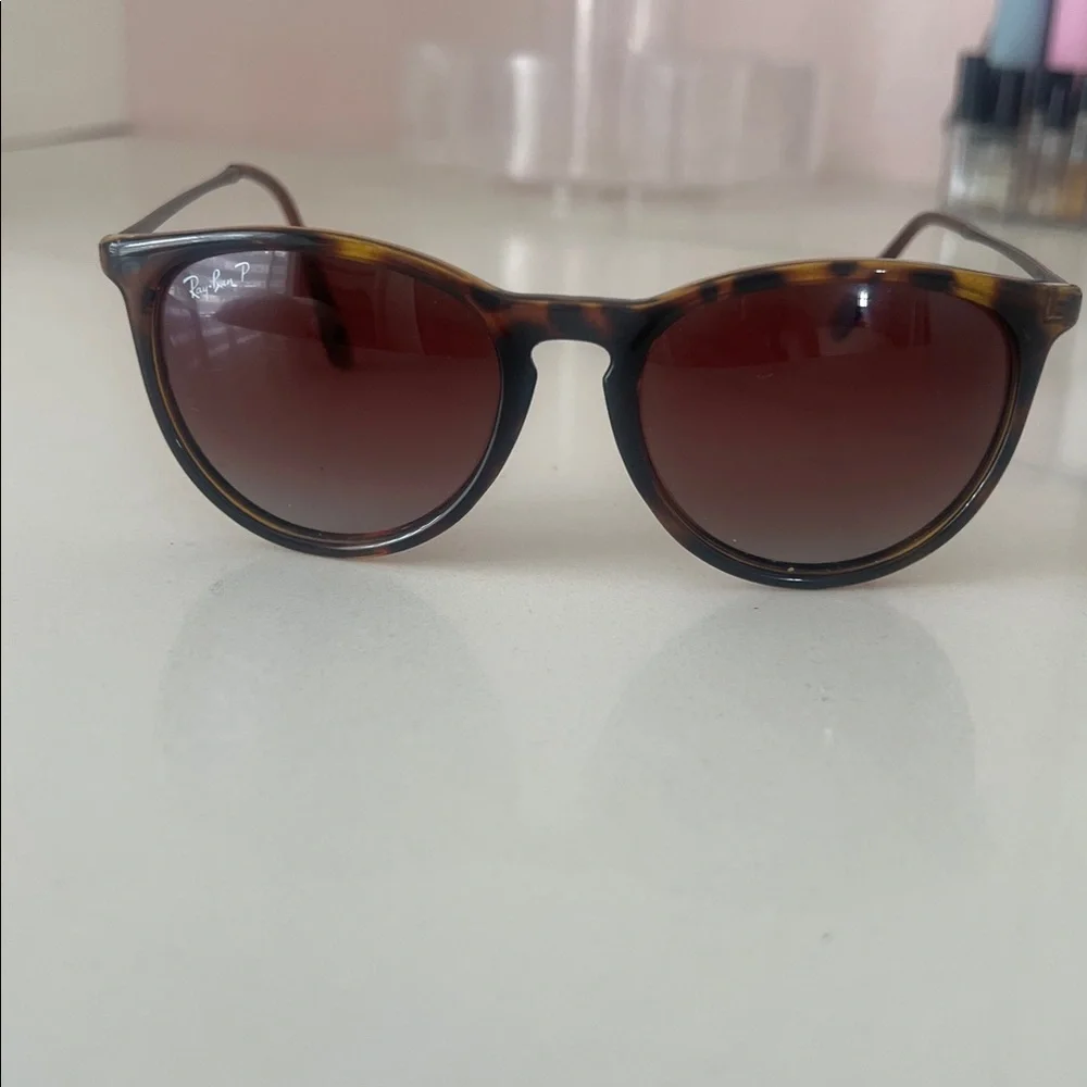 Ray-Ban Brown Tortoise Sunglasses - Picture 1 of 4